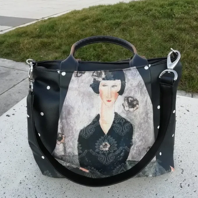 Patrizia - černá s puntíky a obrazem dámy - Image 2